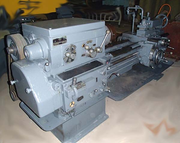 Фото токарно-гвинторізного верстата 1а62г Фото токарно-гвинторізного верстата 1а62г